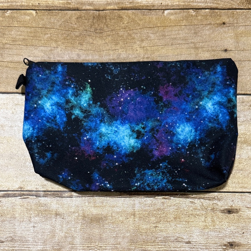 Galaxy Print Zipper Pouch